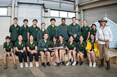 Sydney school students treated to special presentation by Australian Paralympian